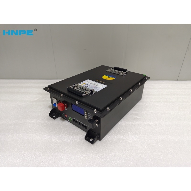HNPE CE Hoge Kwaliteit LiFePO4 Lithium Batterij 25.6V 100AH Rack Gemonteerde Zonne-energie Opslag Batterij met 0-55°C Bedrijfstemperatuur